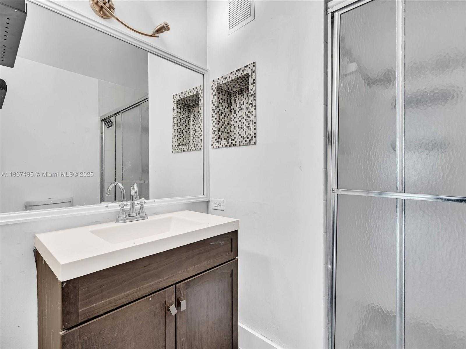 Small Image of 2071 RENAISSANCE BLVD #303, Miramar Number 20