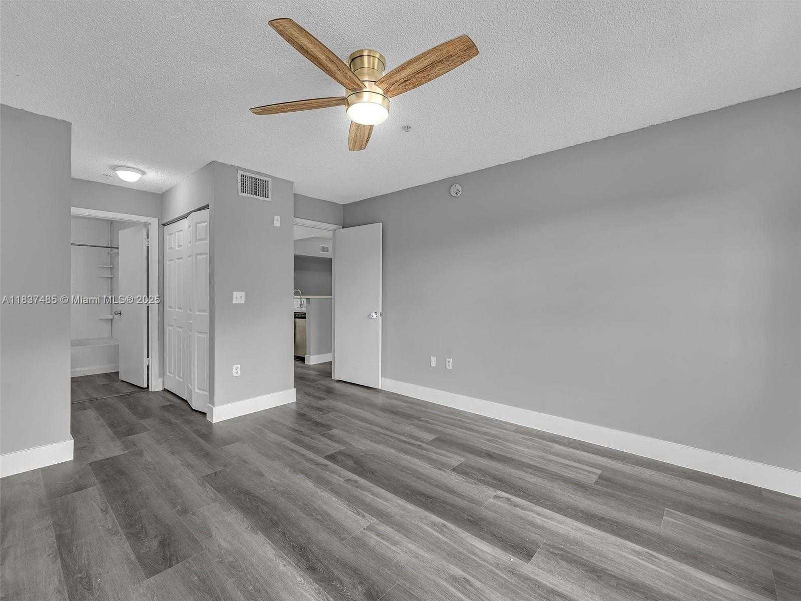 Small Image of 2071 RENAISSANCE BLVD #303, Miramar Number 22