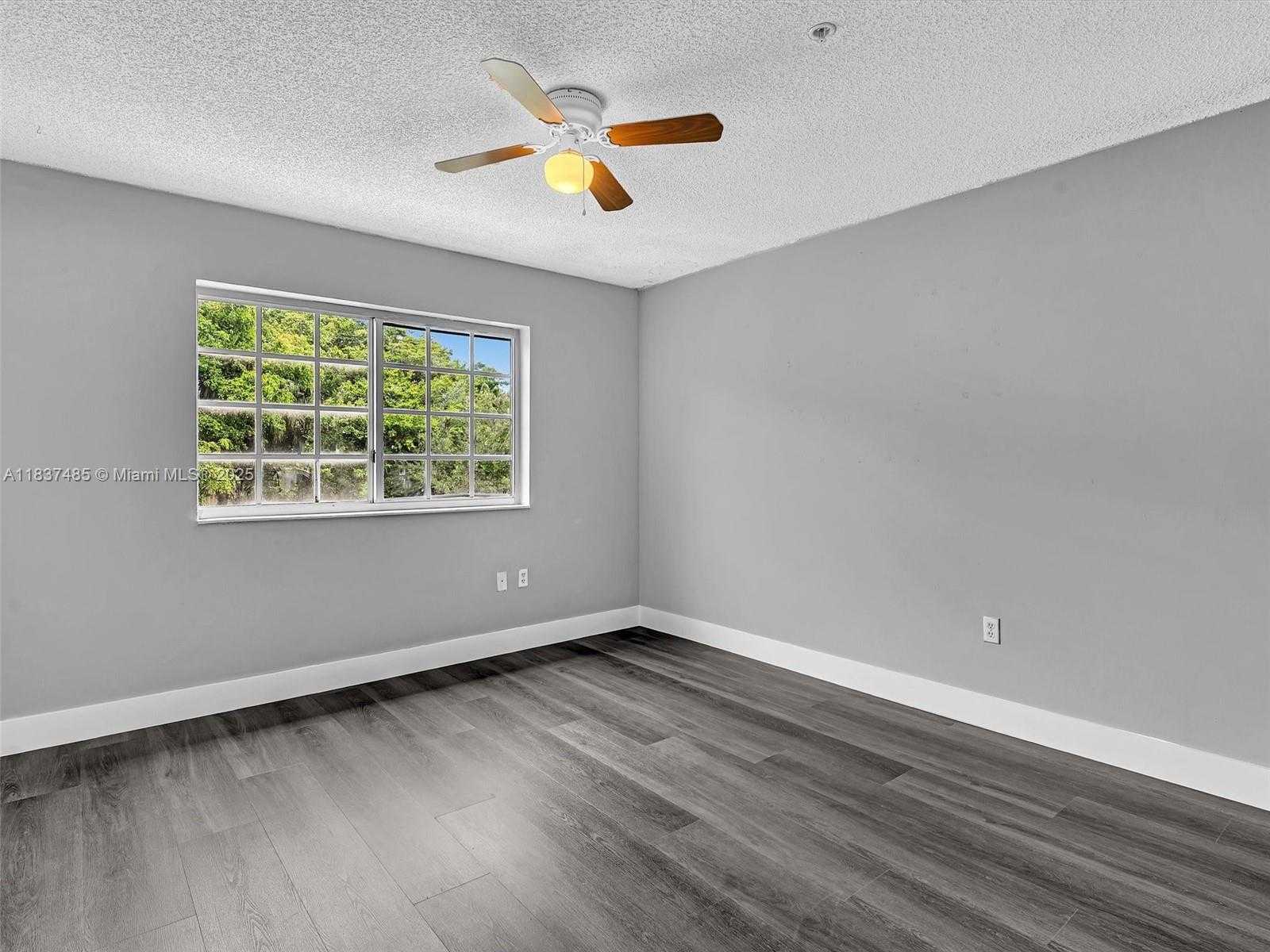 Small Image of 2071 RENAISSANCE BLVD #303, Miramar Number 27