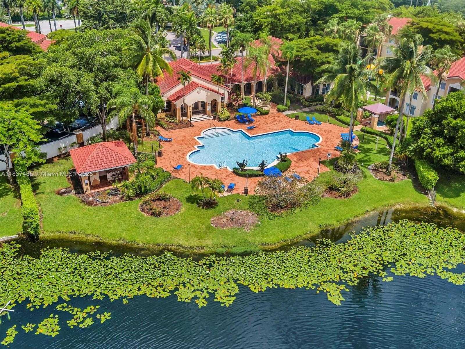 Small Image of 2071 RENAISSANCE BLVD #303, Miramar Number 37
