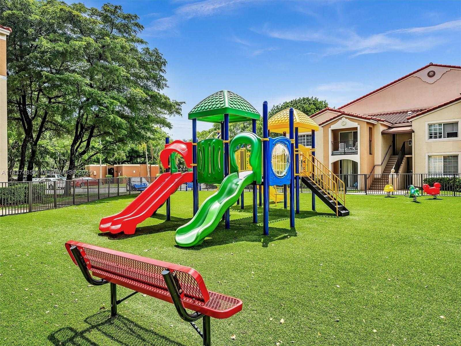Small Image of 2071 RENAISSANCE BLVD #303, Miramar Number 38