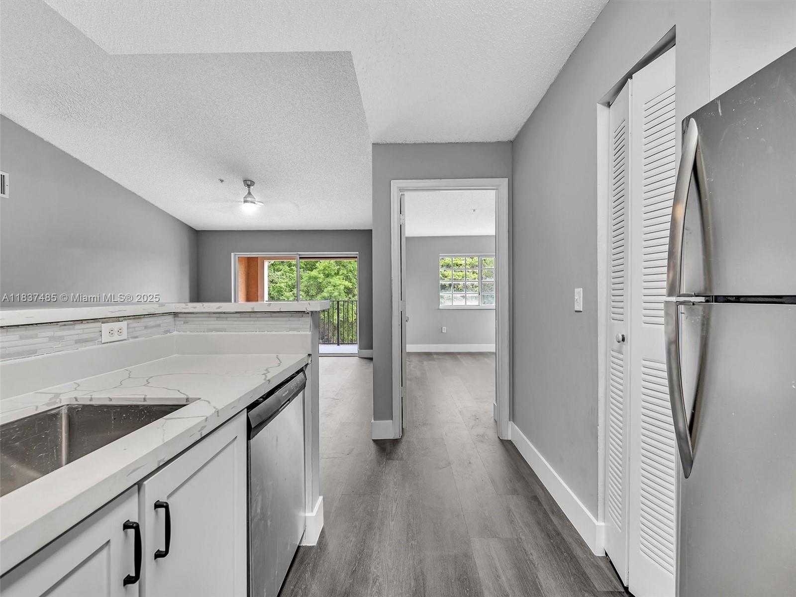 Small Image of 2071 RENAISSANCE BLVD #303, Miramar Number 7
