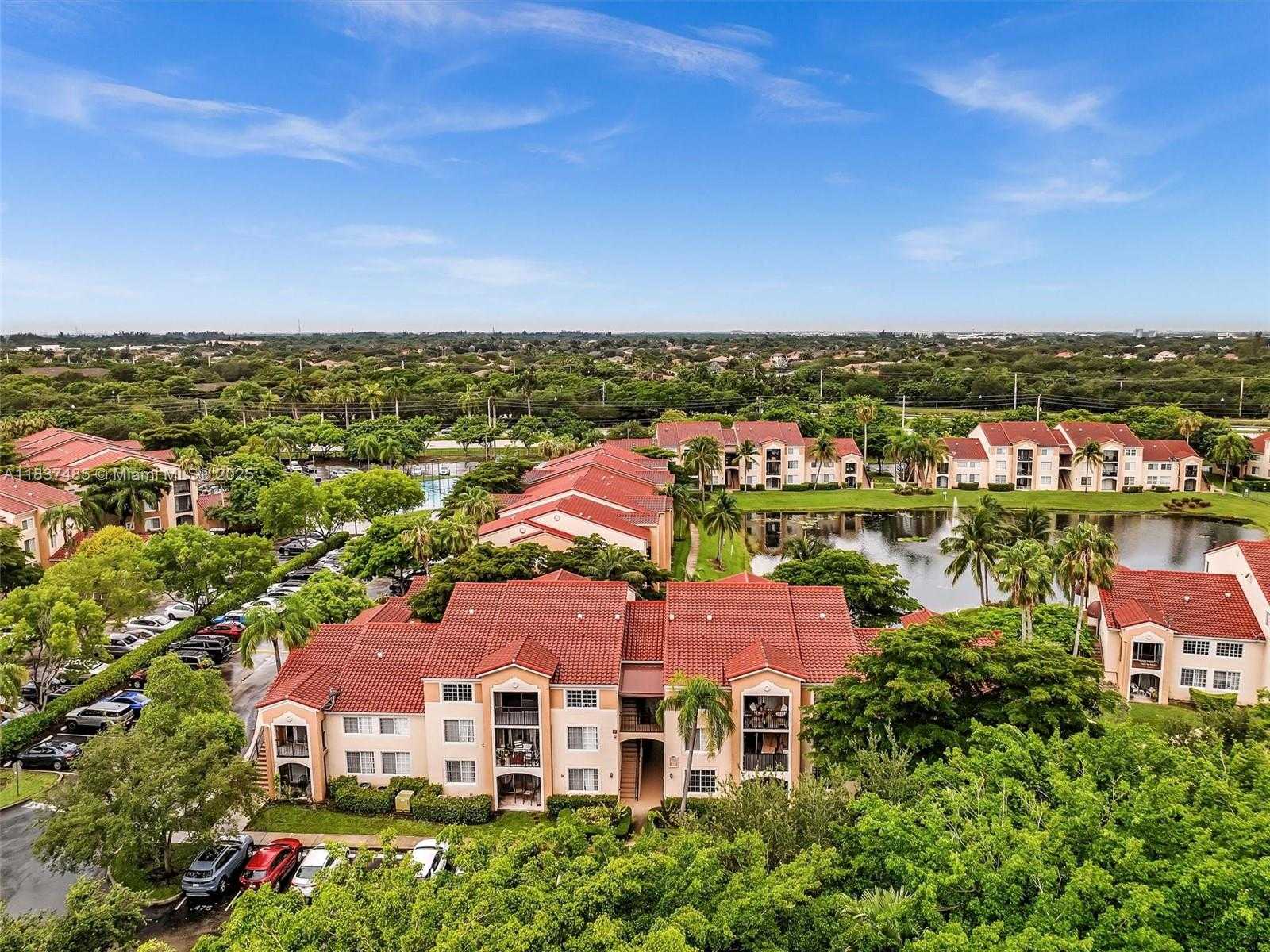 Small Image of 2071 RENAISSANCE BLVD #303, Miramar Number 71