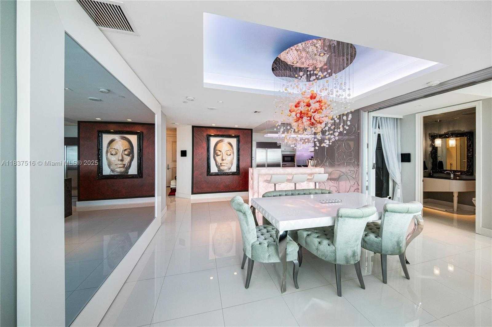 Small Image of 100 SOUTH POINTE DR #3002, Miami Beach Number 14