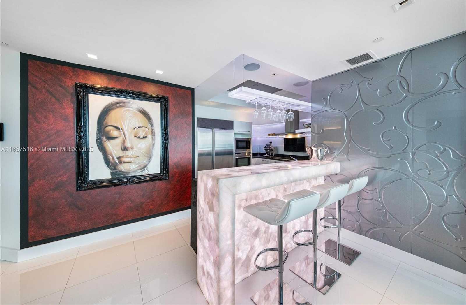 Small Image of 100 SOUTH POINTE DR #3002, Miami Beach Number 16