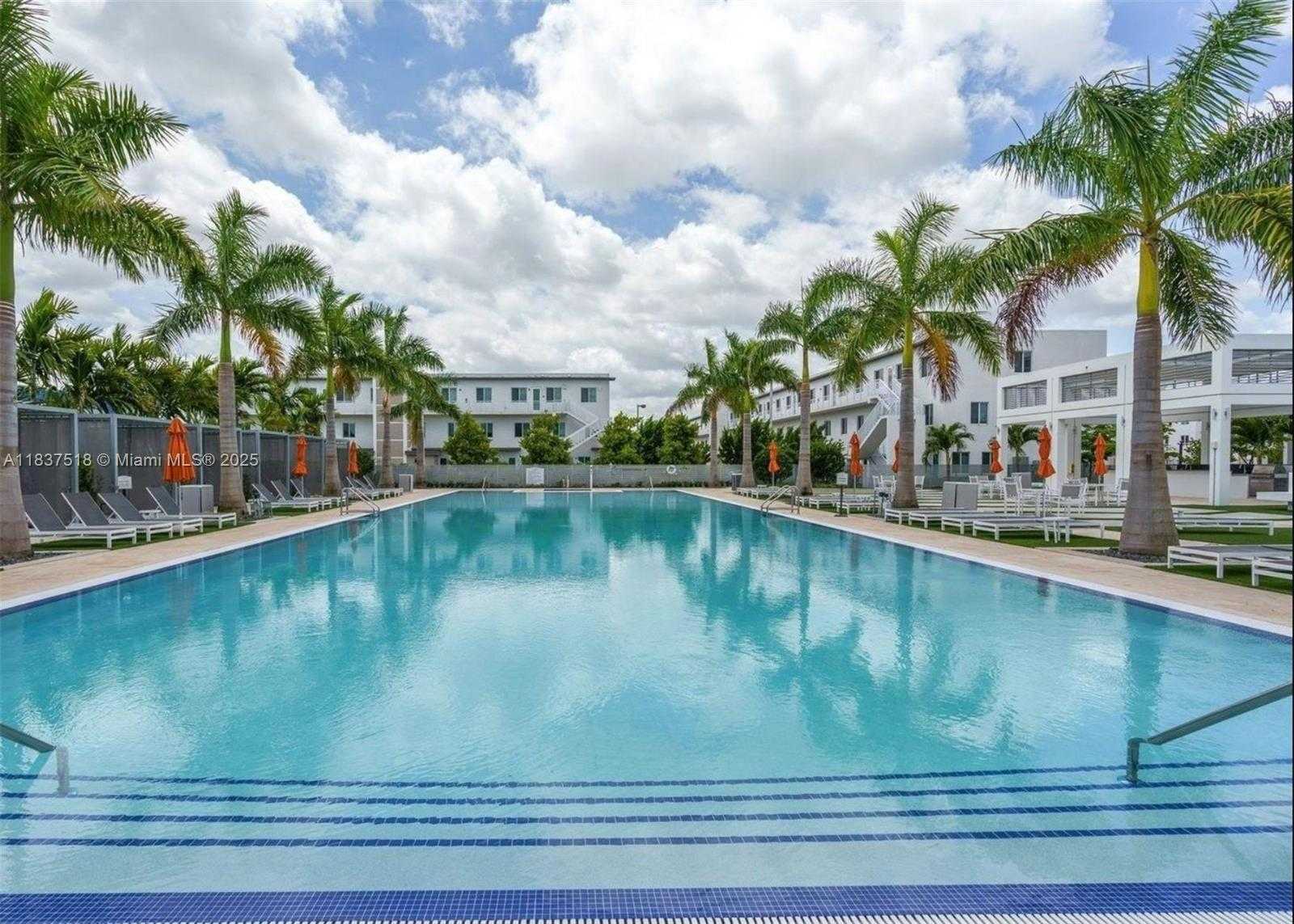 Small Image of 6421 NORTH WEST 102ND PATH #104, Doral Number 27