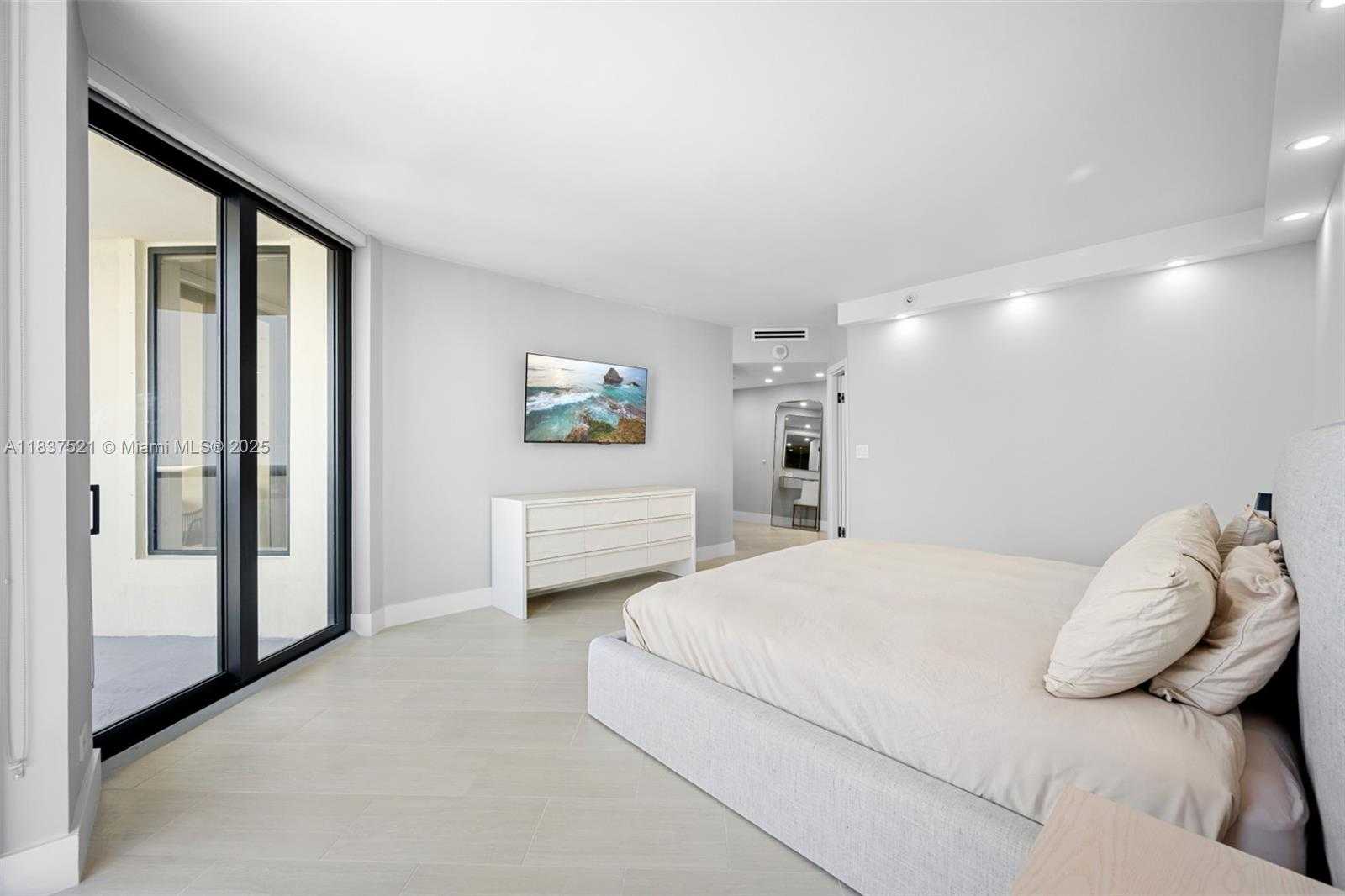 Small Image of 20191 EAST COUNTRY CLUB DR #2206, Aventura Number 14