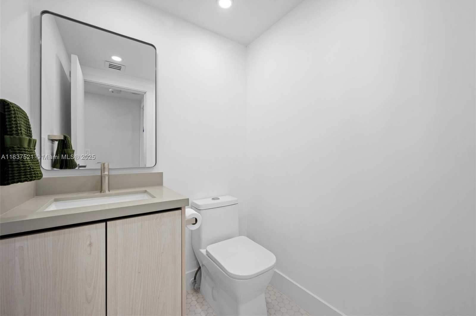 Small Image of 20191 EAST COUNTRY CLUB DR #2206, Aventura Number 24