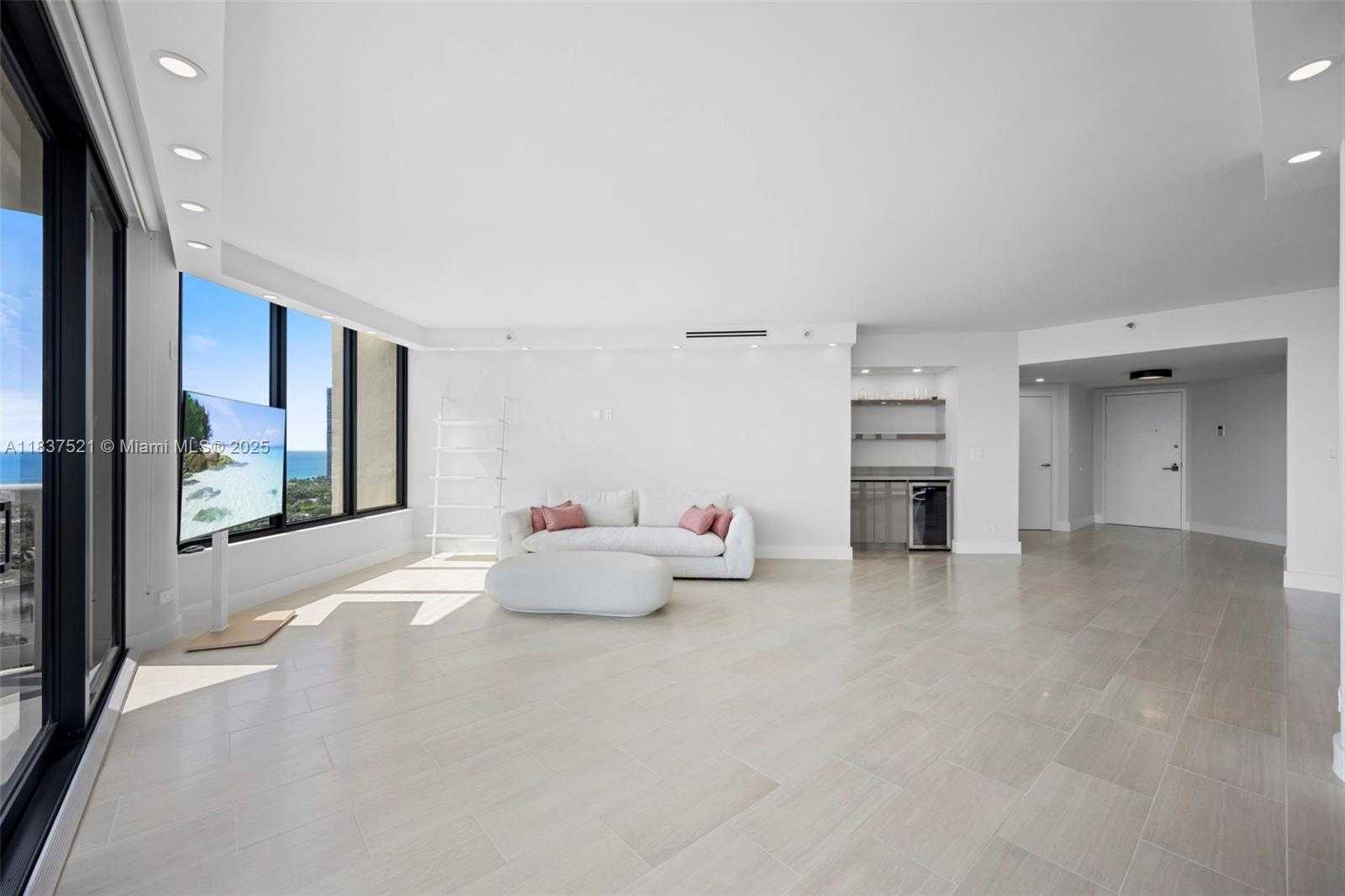 Small Image of 20191 EAST COUNTRY CLUB DR #2206, Aventura Number 7