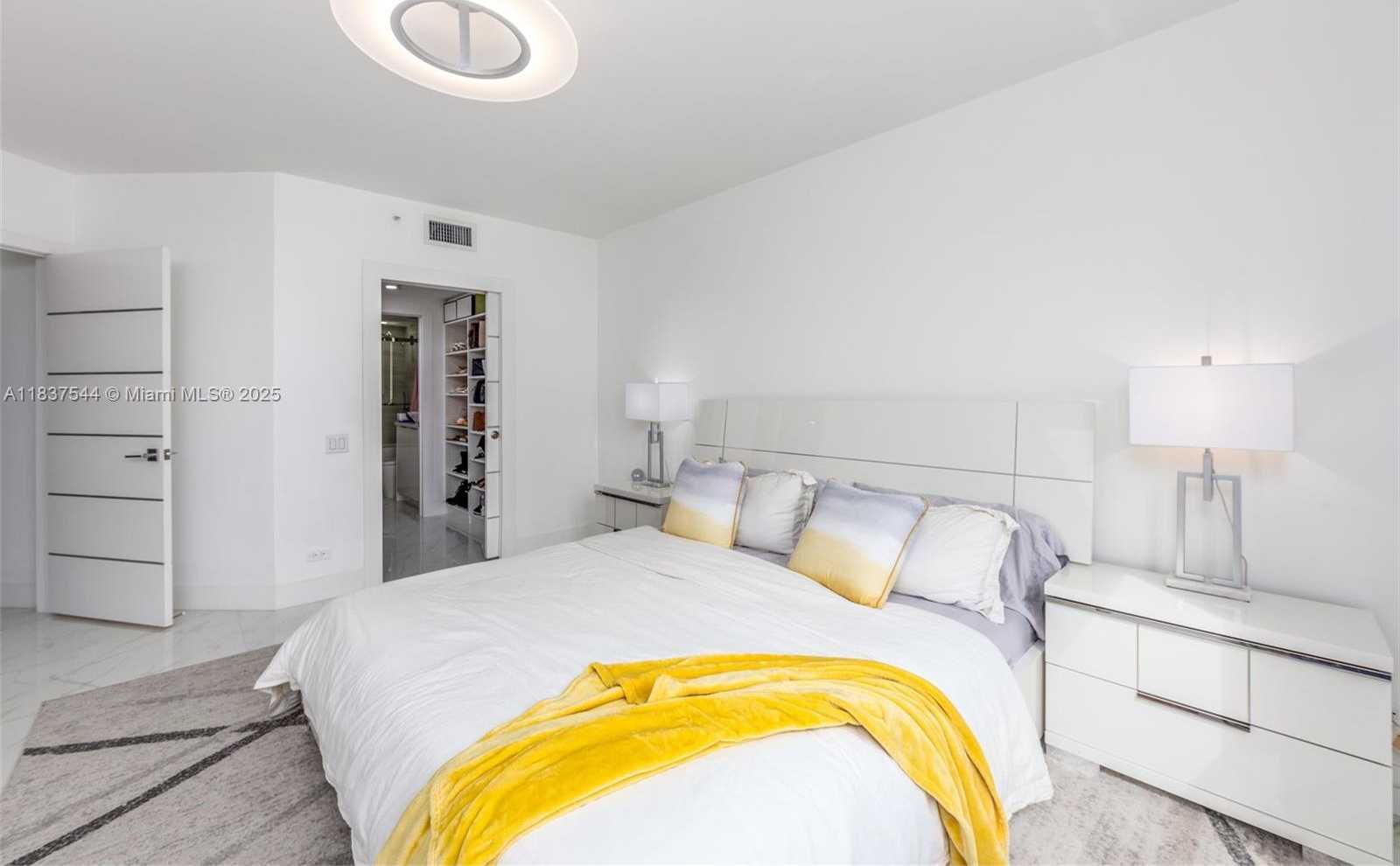 Small Image of 701 BRICKELL KEY BLVD #2011, Miami Number 10