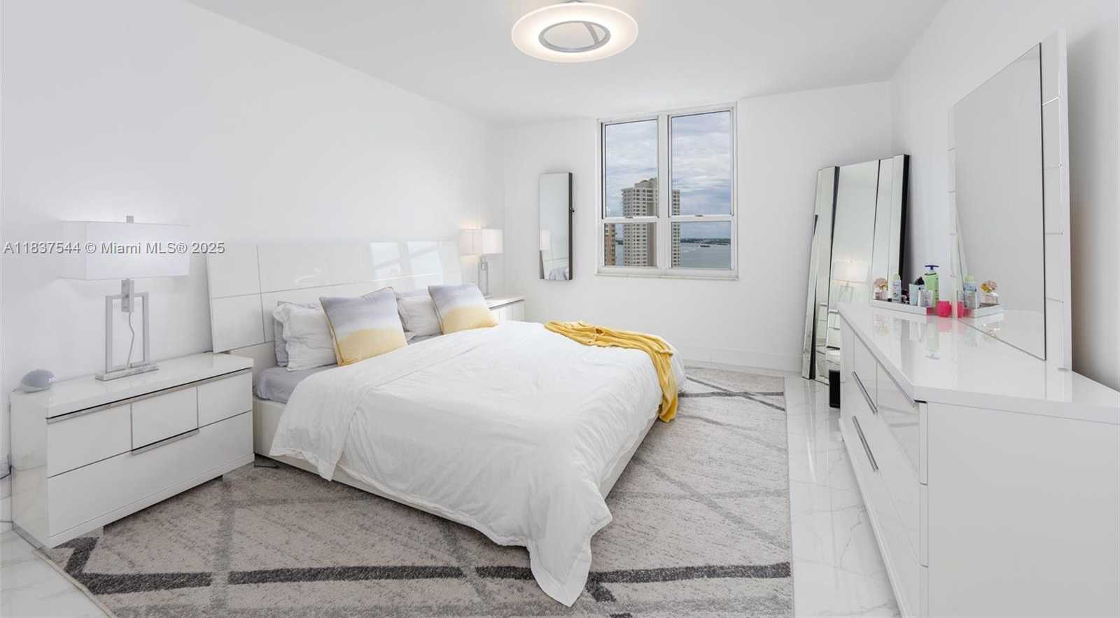 Small Image of 701 BRICKELL KEY BLVD #2011, Miami Number 9