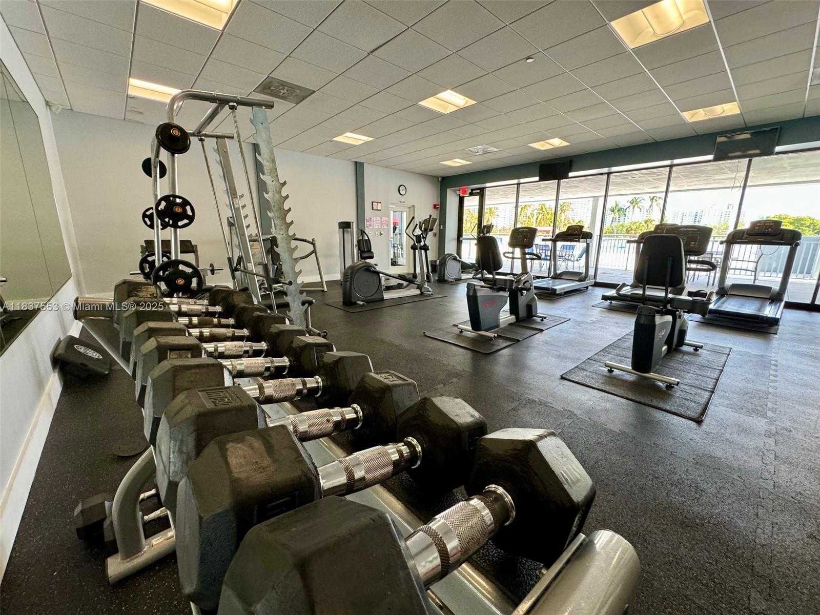 Small Image of 3675 NORTH COUNTRY CLUB DR #1907, Aventura Number 37