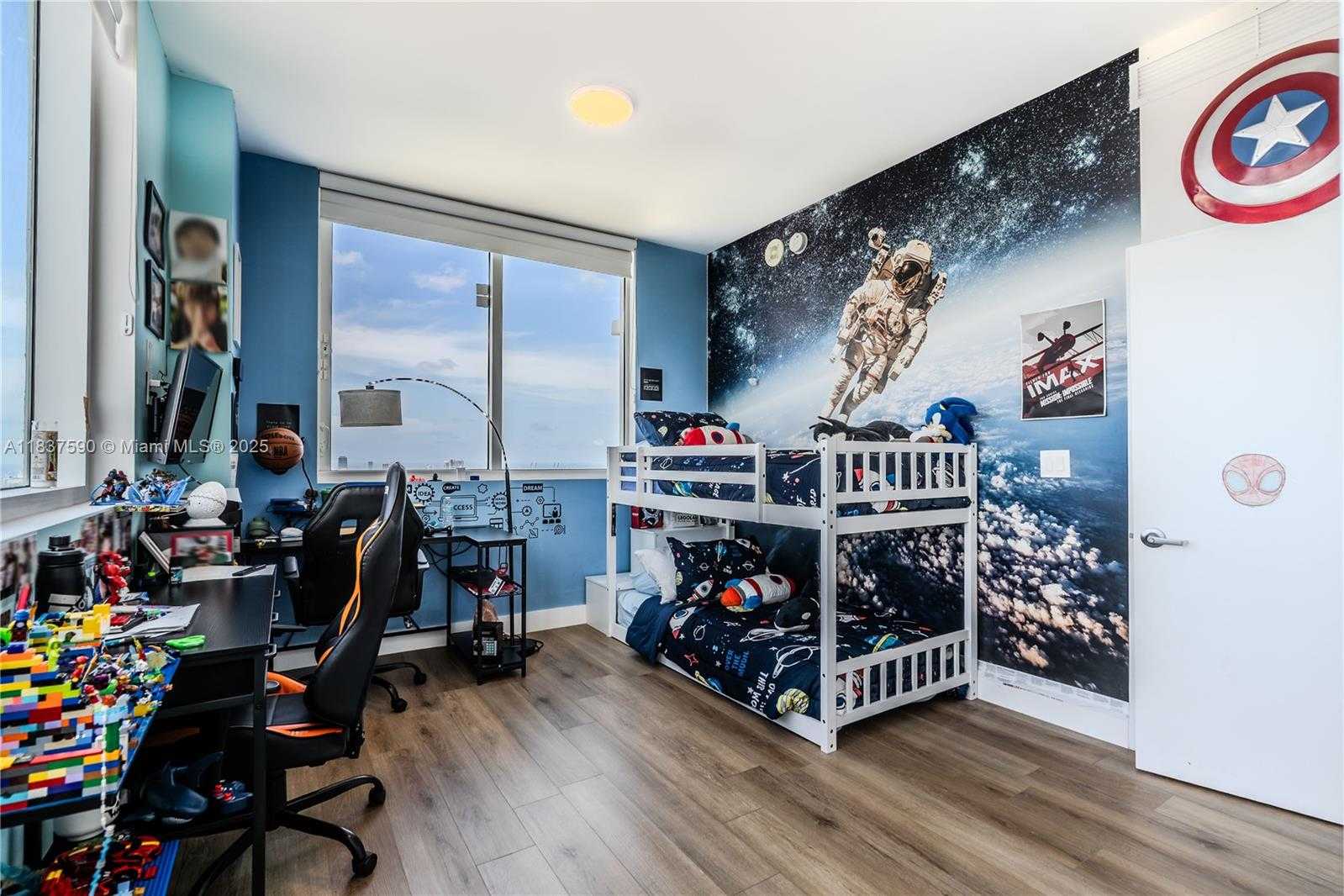 Small Image of 244 BISCAYNE BLVD #4803, Miami Number 24