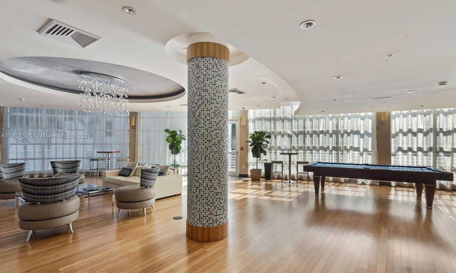 Small Image of 244 BISCAYNE BLVD #4803, Miami Number 35