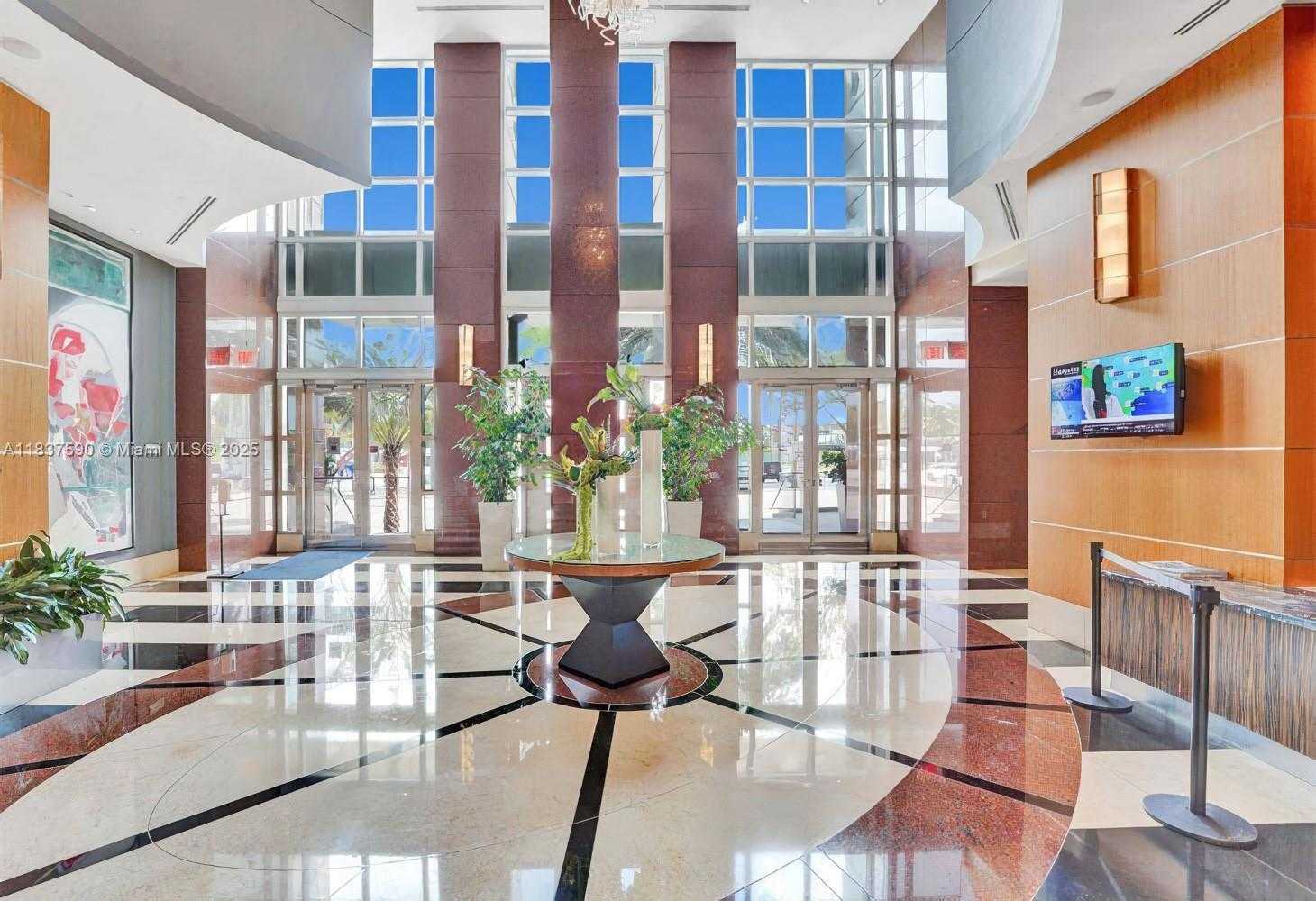 Small Image of 244 BISCAYNE BLVD #4803, Miami Number 38