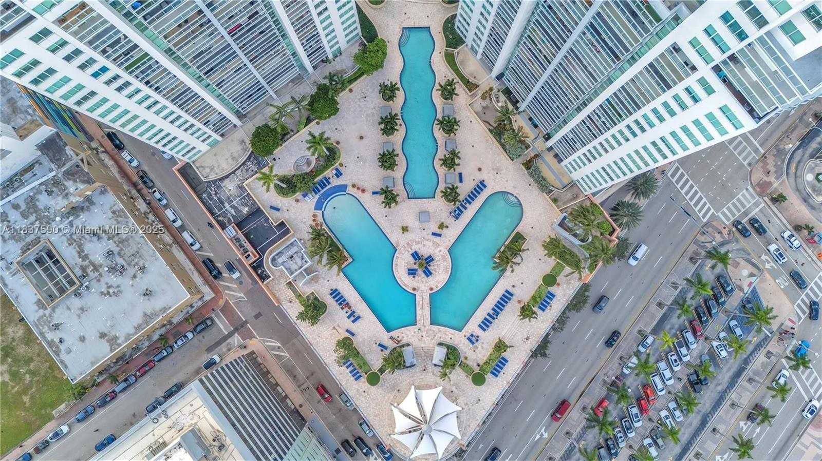 Small Image of 244 BISCAYNE BLVD #4803, Miami Number 42
