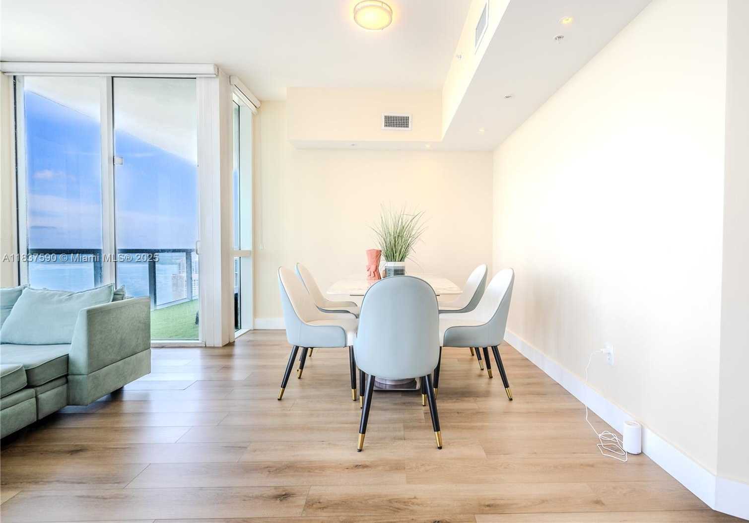 Small Image of 244 BISCAYNE BLVD #4803, Miami Number 6