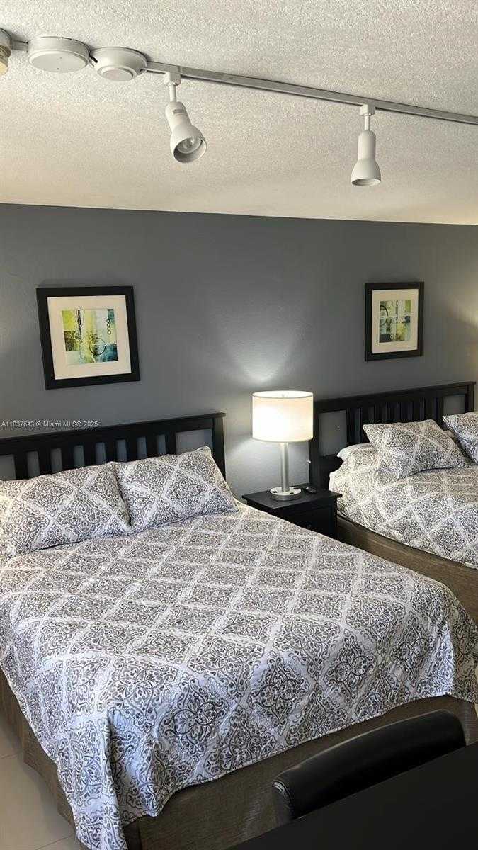 Small Image of 19201 COLLINS AVE #330, Sunny Isles Beach Number 11