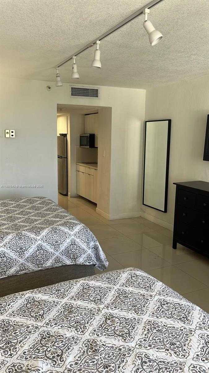Small Image of 19201 COLLINS AVE #330, Sunny Isles Beach Number 8