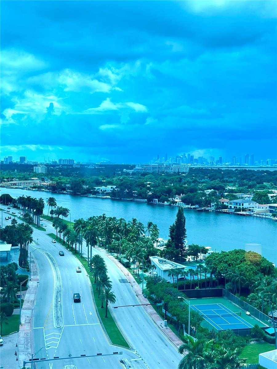 Small Image of 5445 COLLINS AVE #1515, Miami Beach Number 2