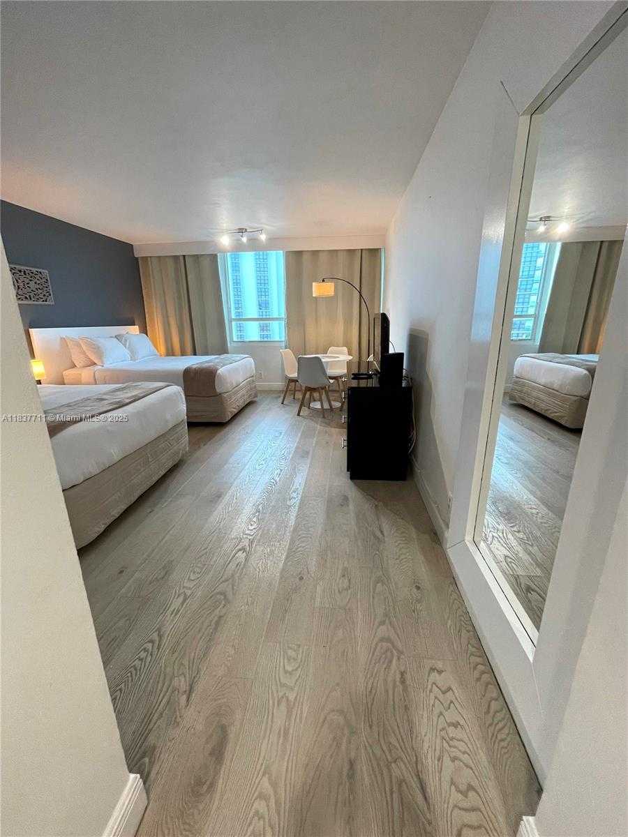 Small Image of 5445 COLLINS AVE #1515, Miami Beach Number 24