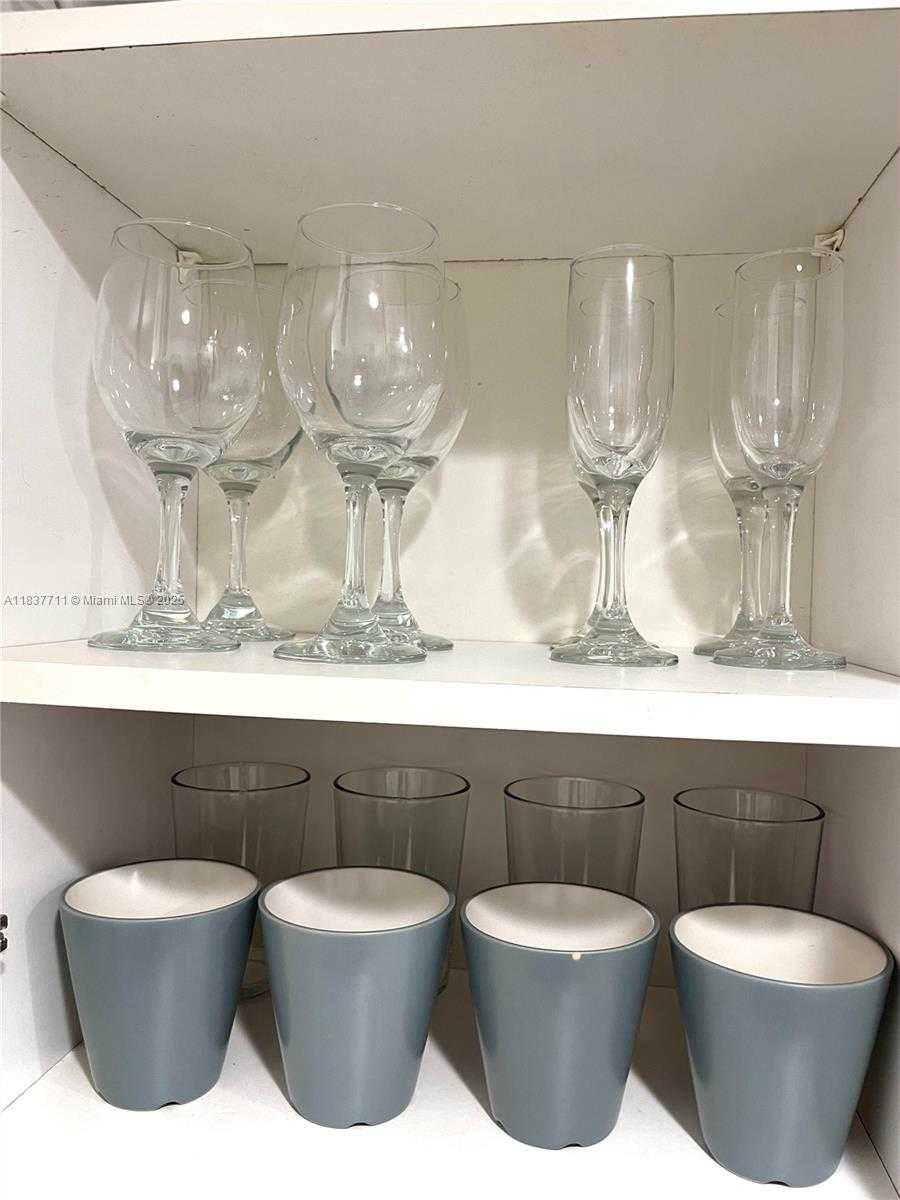 Small Image of 5445 COLLINS AVE #1515, Miami Beach Number 31