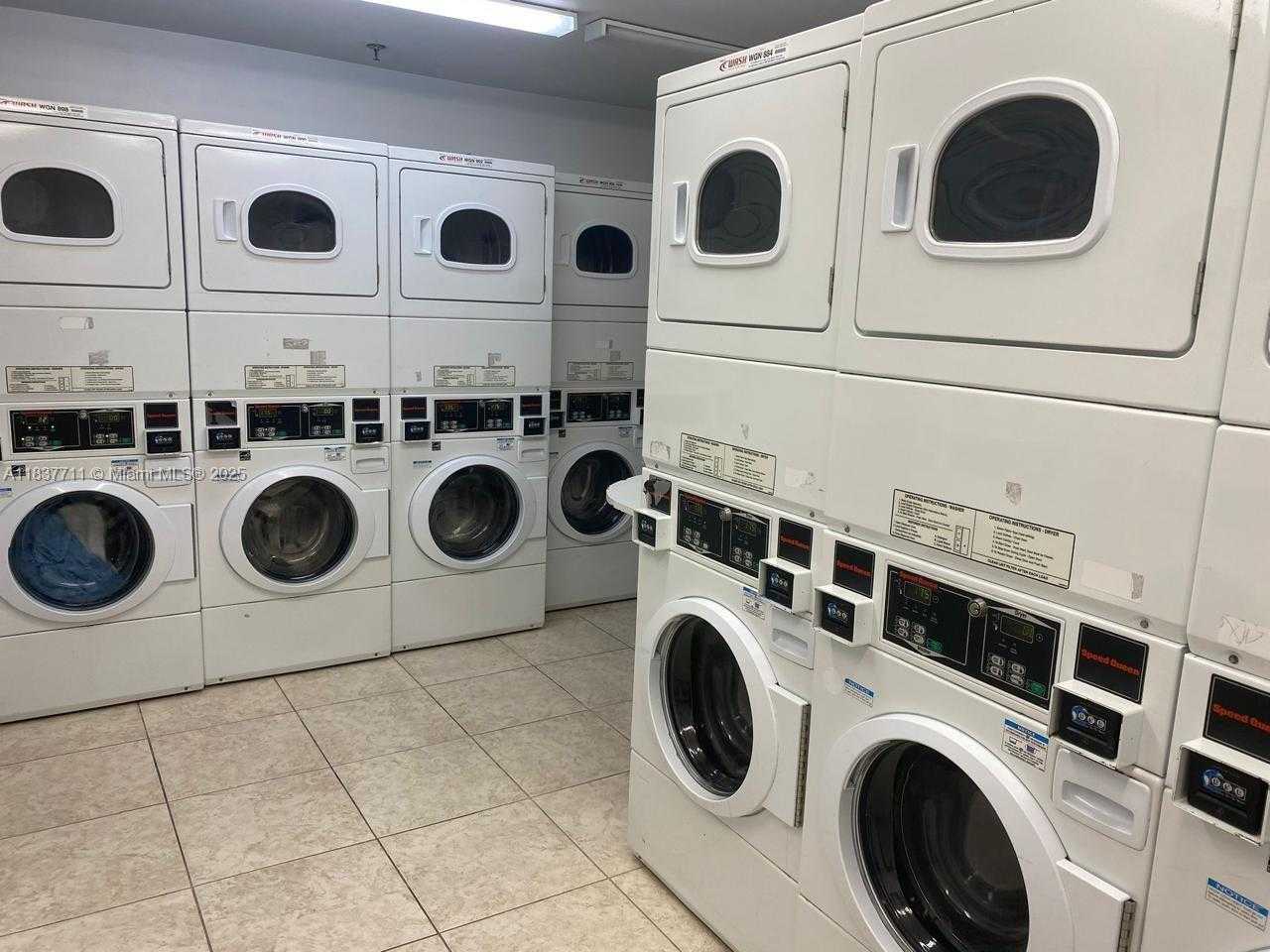 Small Image of 5445 COLLINS AVE #1515, Miami Beach Number 40