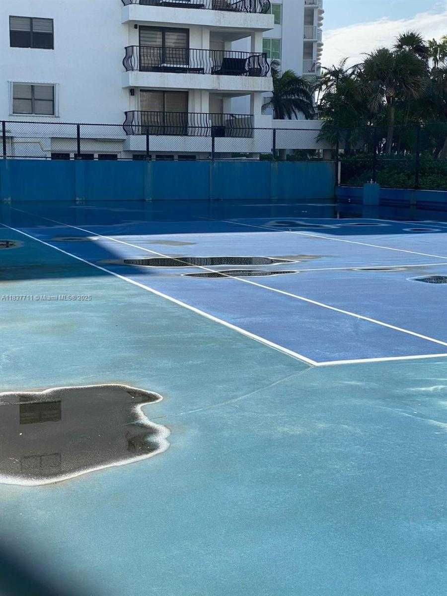 Small Image of 5445 COLLINS AVE #1515, Miami Beach Number 42