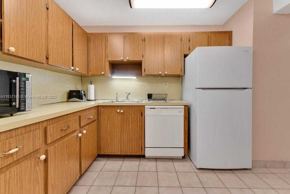 Small Image of 8280 SOUTH WEST 24TH ST #7105, North Lauderdale Number 12