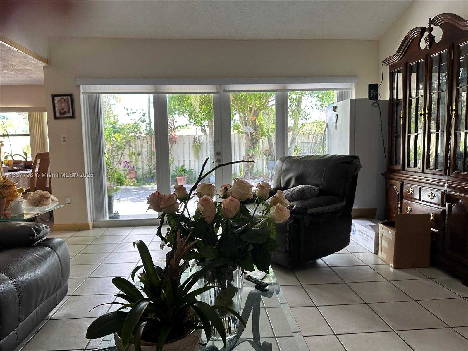 Small Image of 12012 SOUTH WEST 110TH ST CIR N, Miami Number 4
