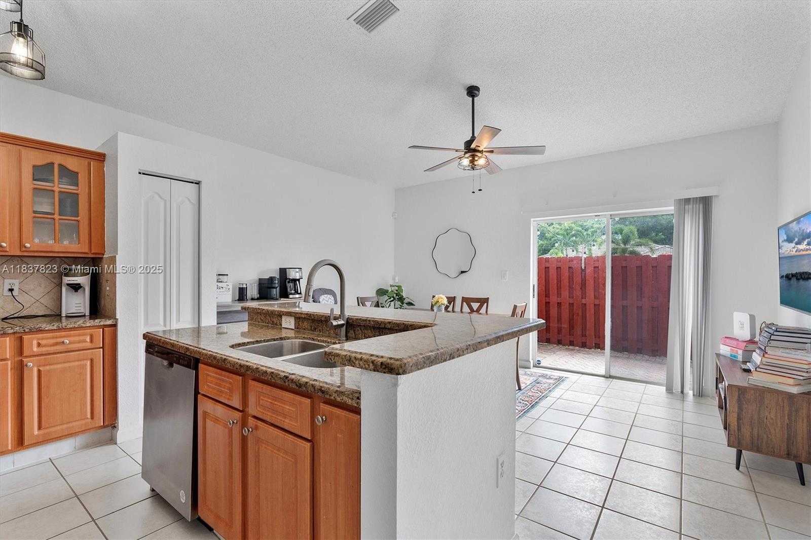 Small Image of 10273 SOUTH WEST 162ND CT, Miami Number 14