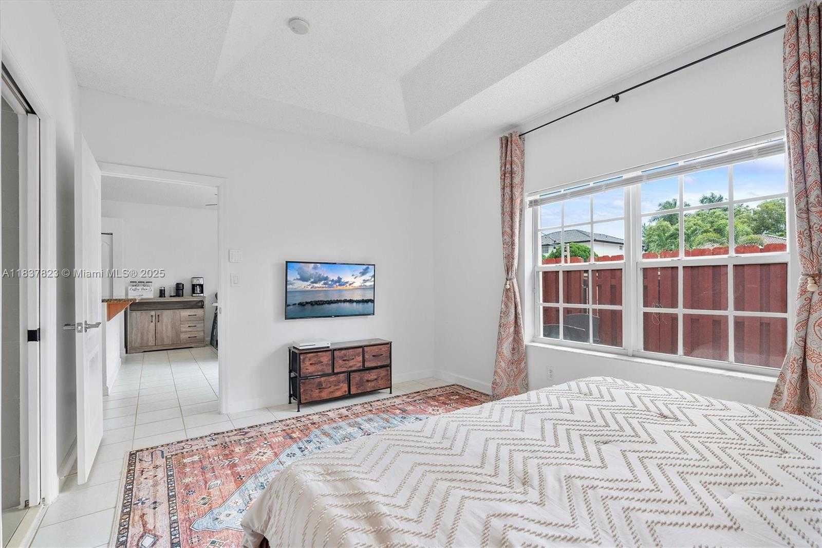 Small Image of 10273 SOUTH WEST 162ND CT, Miami Number 17