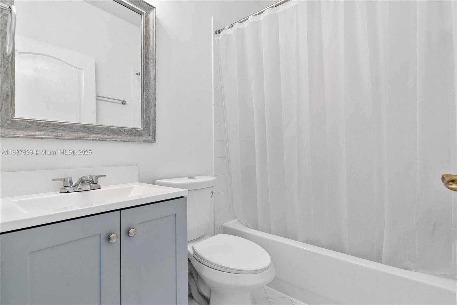 Small Image of 10273 SOUTH WEST 162ND CT, Miami Number 22