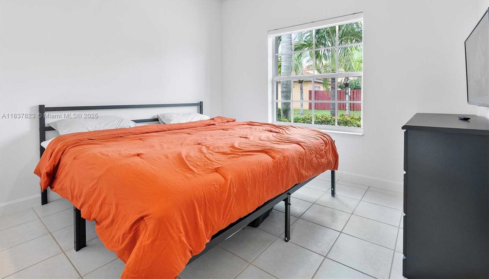 Small Image of 10273 SOUTH WEST 162ND CT, Miami Number 24
