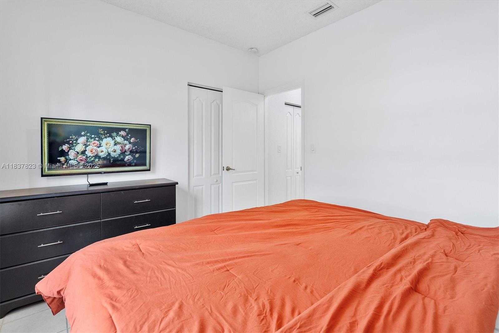 Small Image of 10273 SOUTH WEST 162ND CT, Miami Number 25