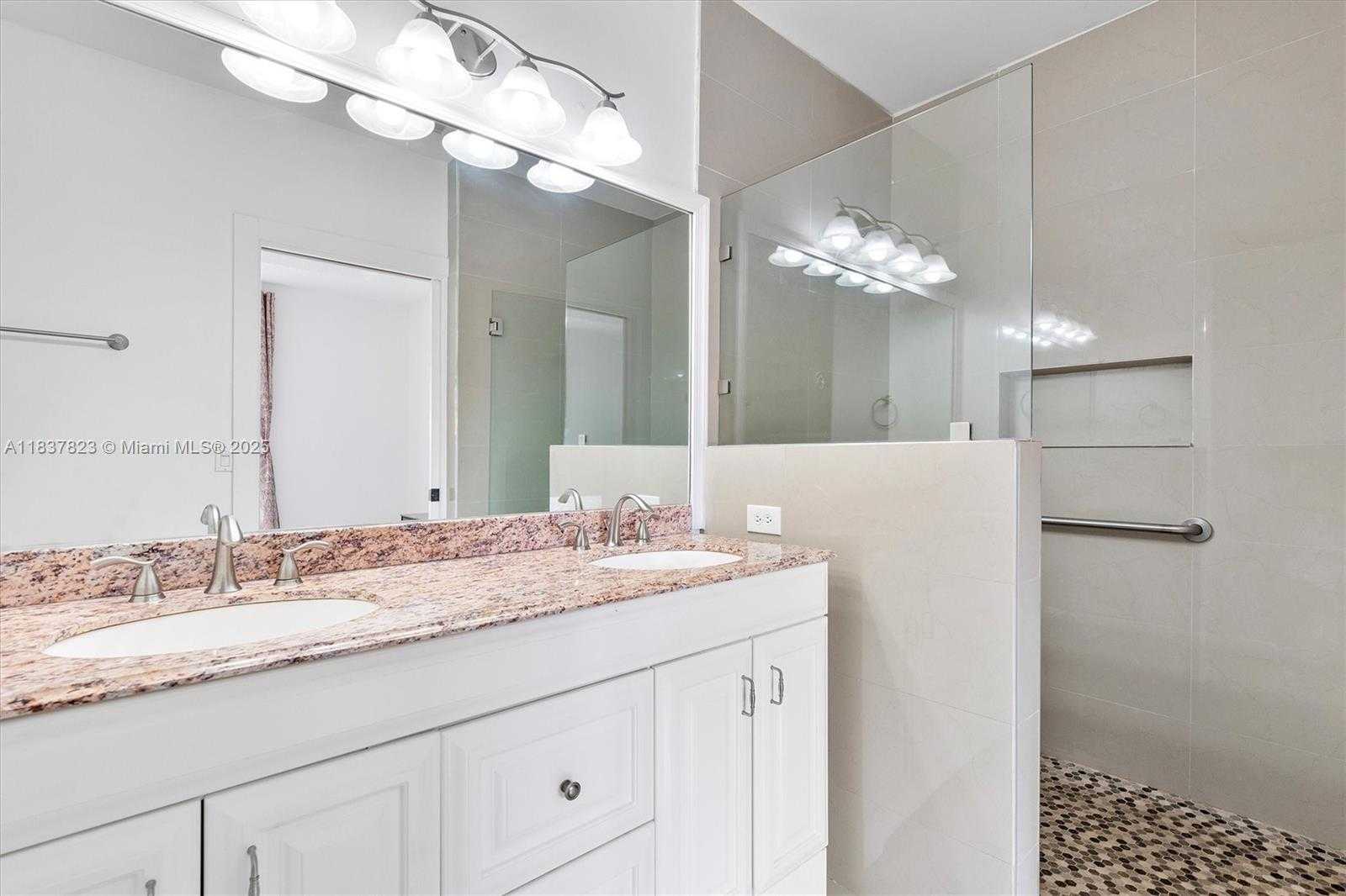 Small Image of 10273 SOUTH WEST 162ND CT, Miami Number 6