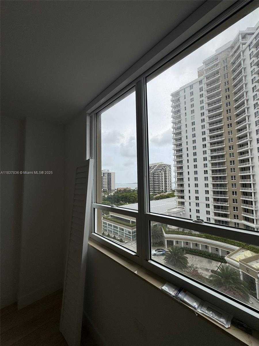 Small Image of 801 BRICKELL KEY BLVD #1005, Miami Number 10