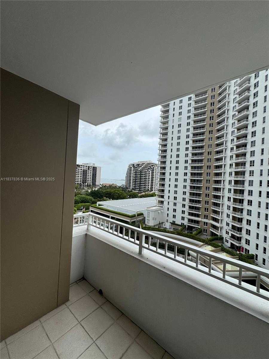 Small Image of 801 BRICKELL KEY BLVD #1005, Miami Number 20
