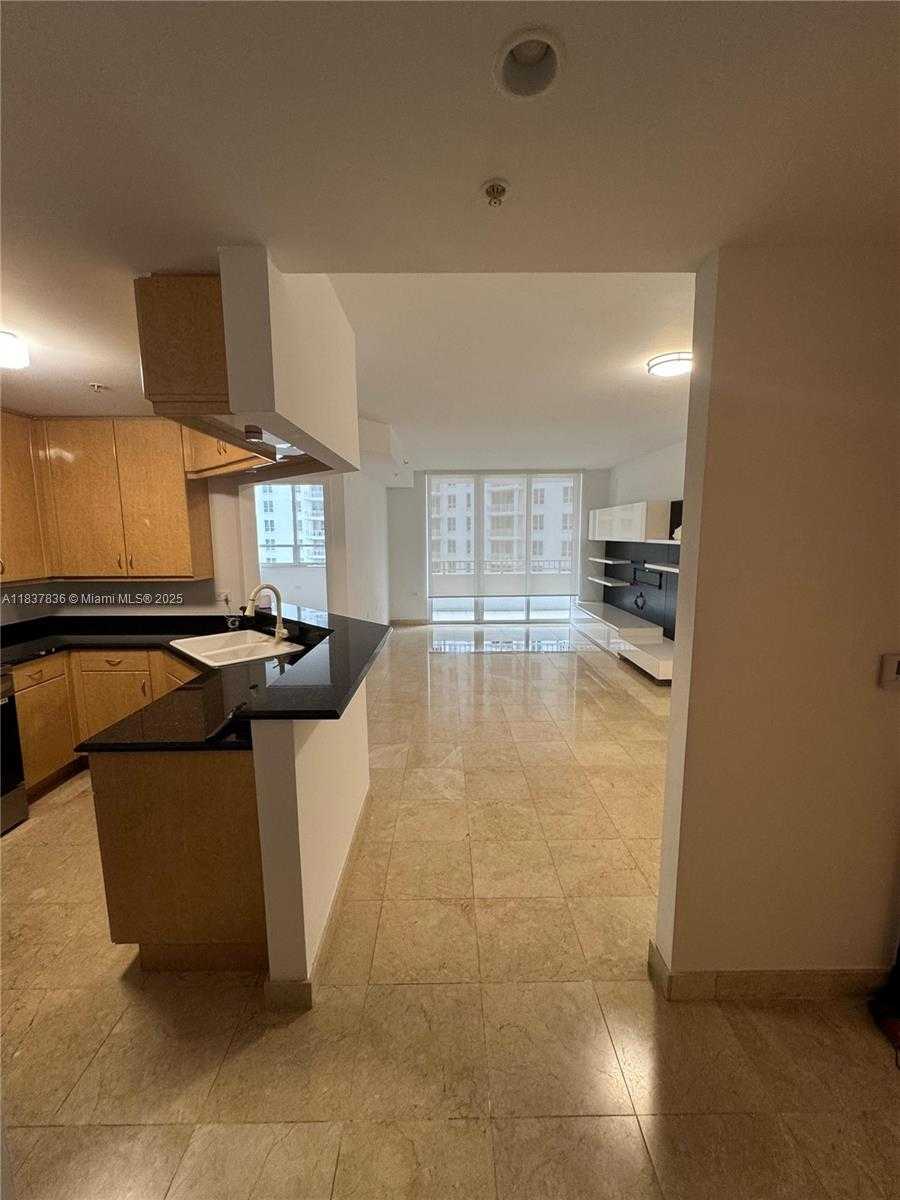 Small Image of 801 BRICKELL KEY BLVD #1005, Miami Number 6