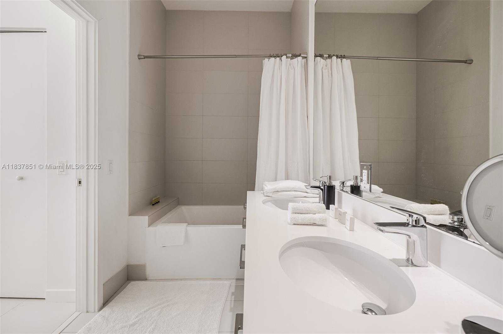 Small Image of 501 NORTH EAST 31ST ST #4007, Miami Number 20