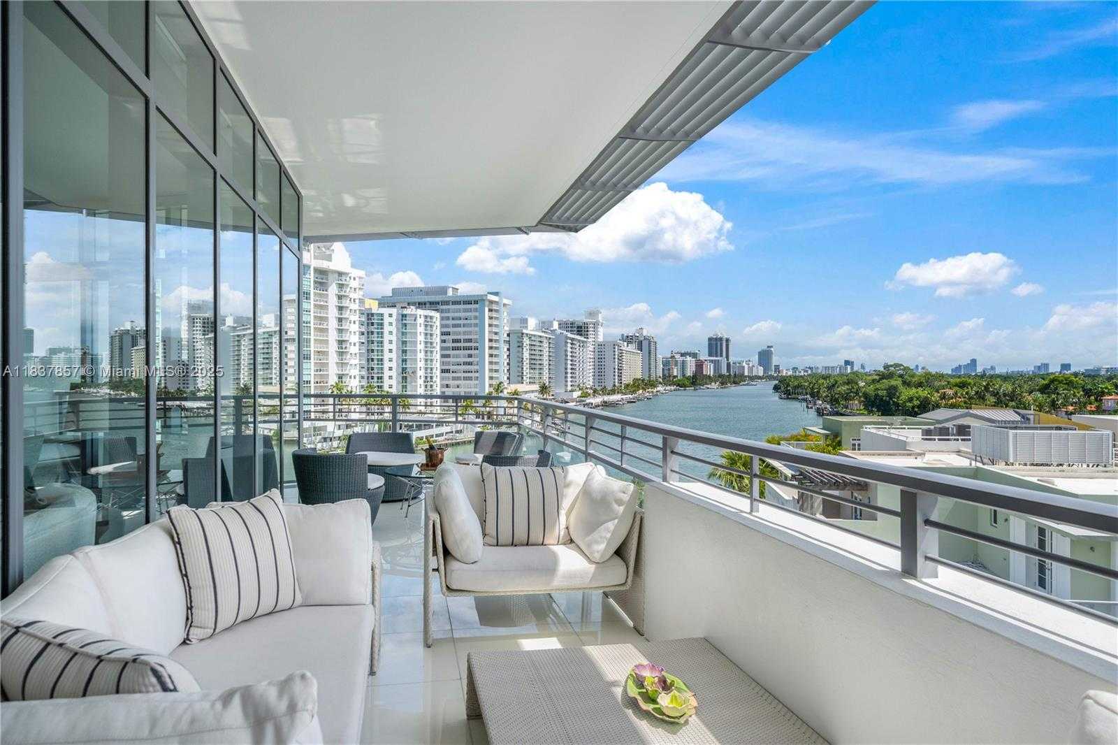 Small Image of 6101 AQUA AVE #602, Miami Beach Number 23