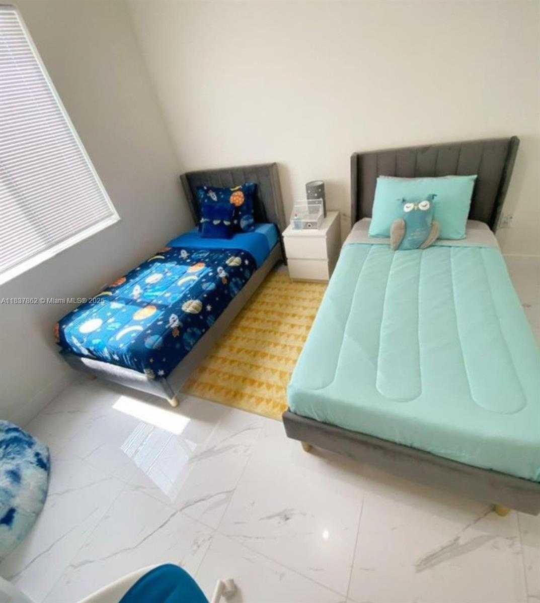 Small Image of 10440 NORTH WEST 67TH ST #10440, Doral Number 26