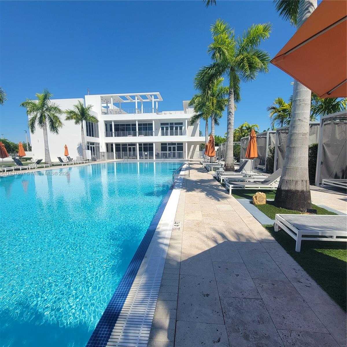 Small Image of 10440 NORTH WEST 67TH ST #10440, Doral Number 33