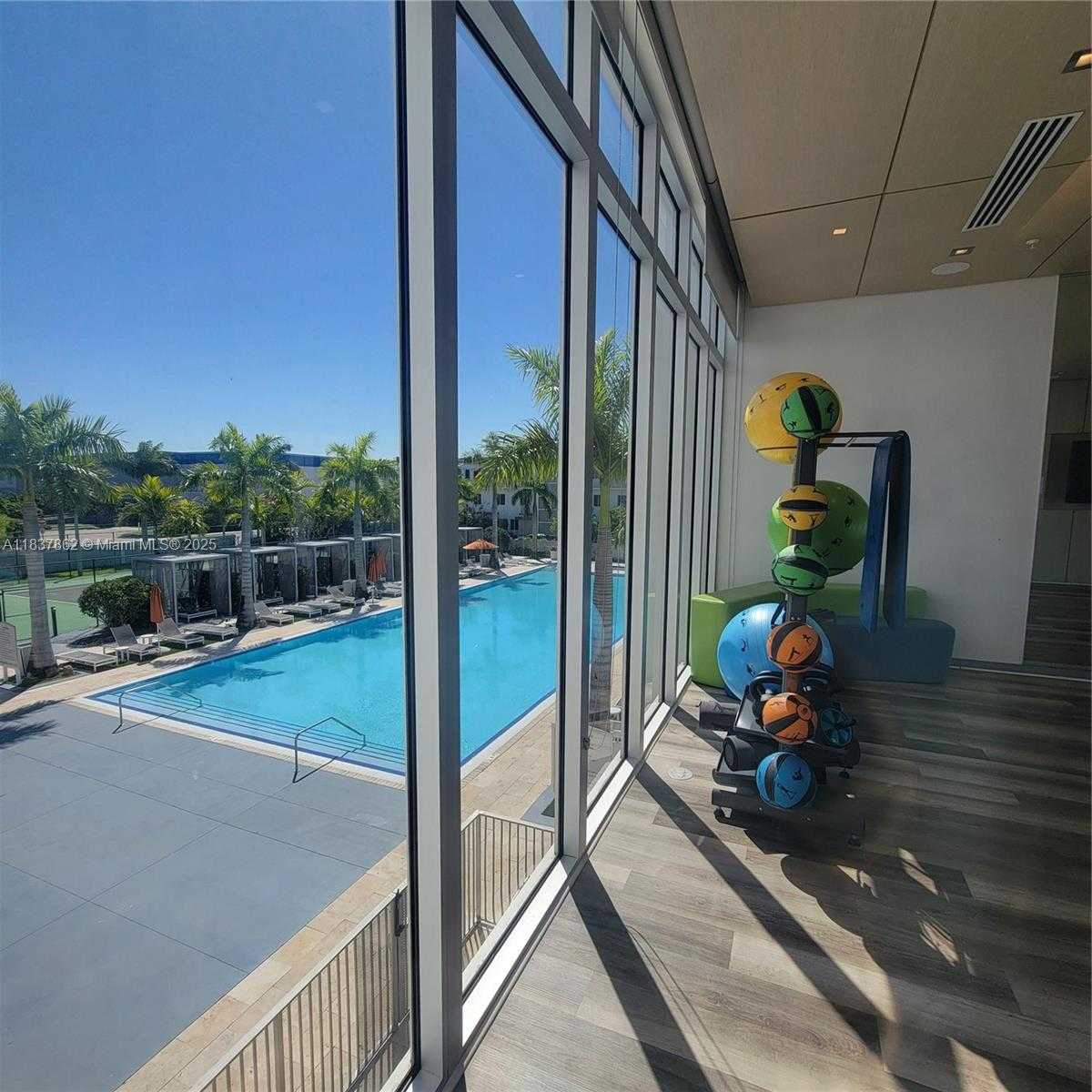 Small Image of 10440 NORTH WEST 67TH ST #10440, Doral Number 36