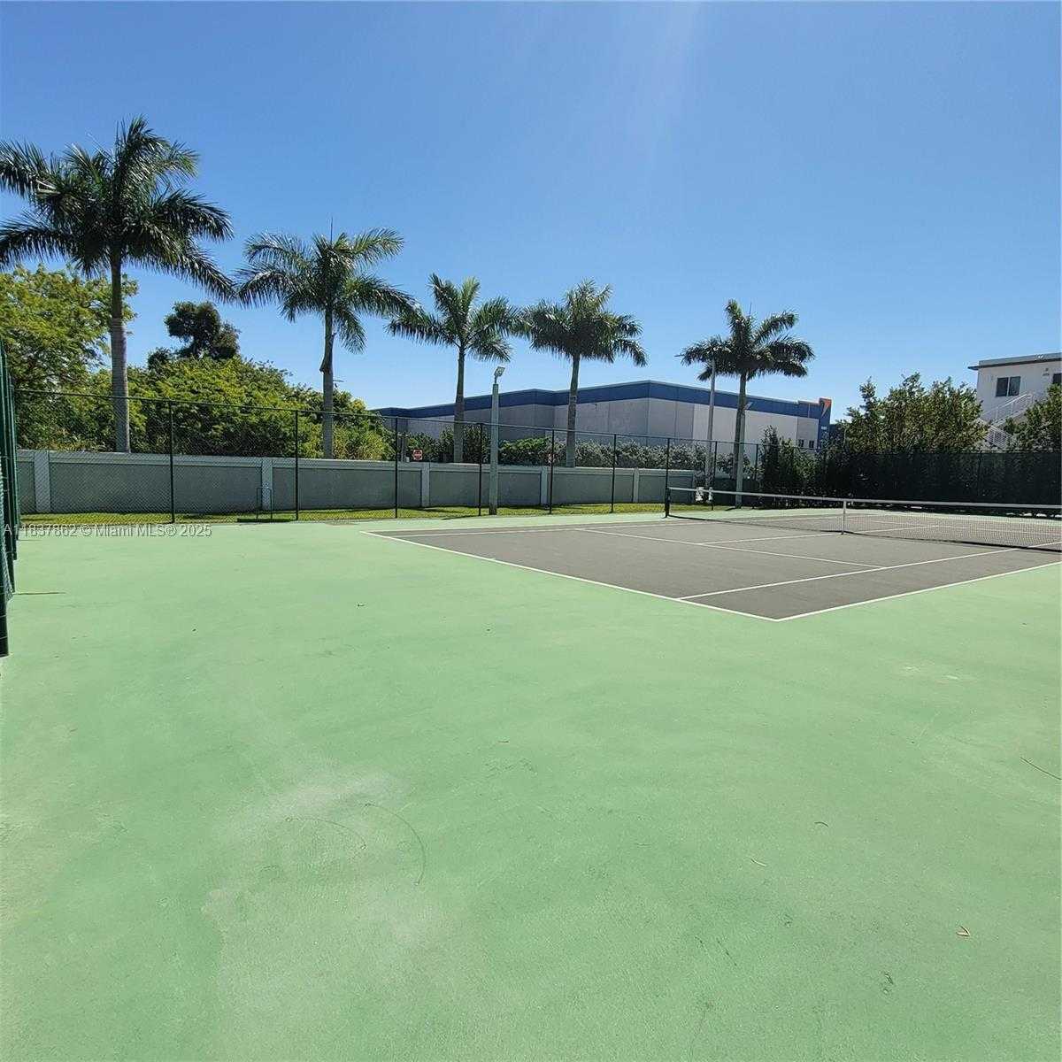 Small Image of 10440 NORTH WEST 67TH ST #10440, Doral Number 43