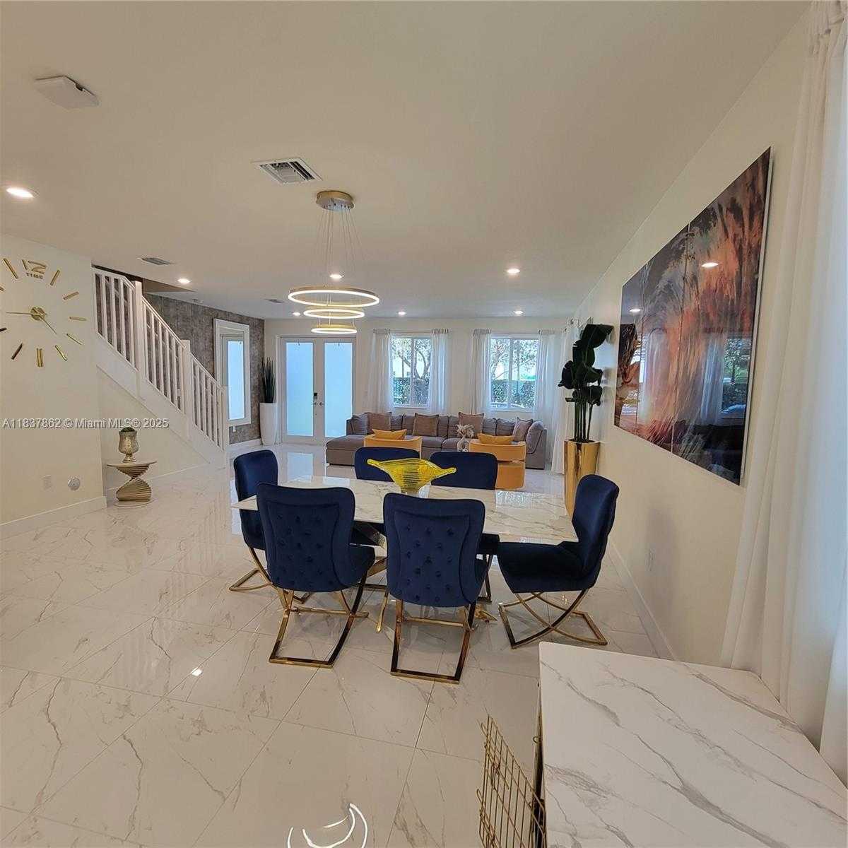 Small Image of 10440 NORTH WEST 67TH ST #10440, Doral Number 7
