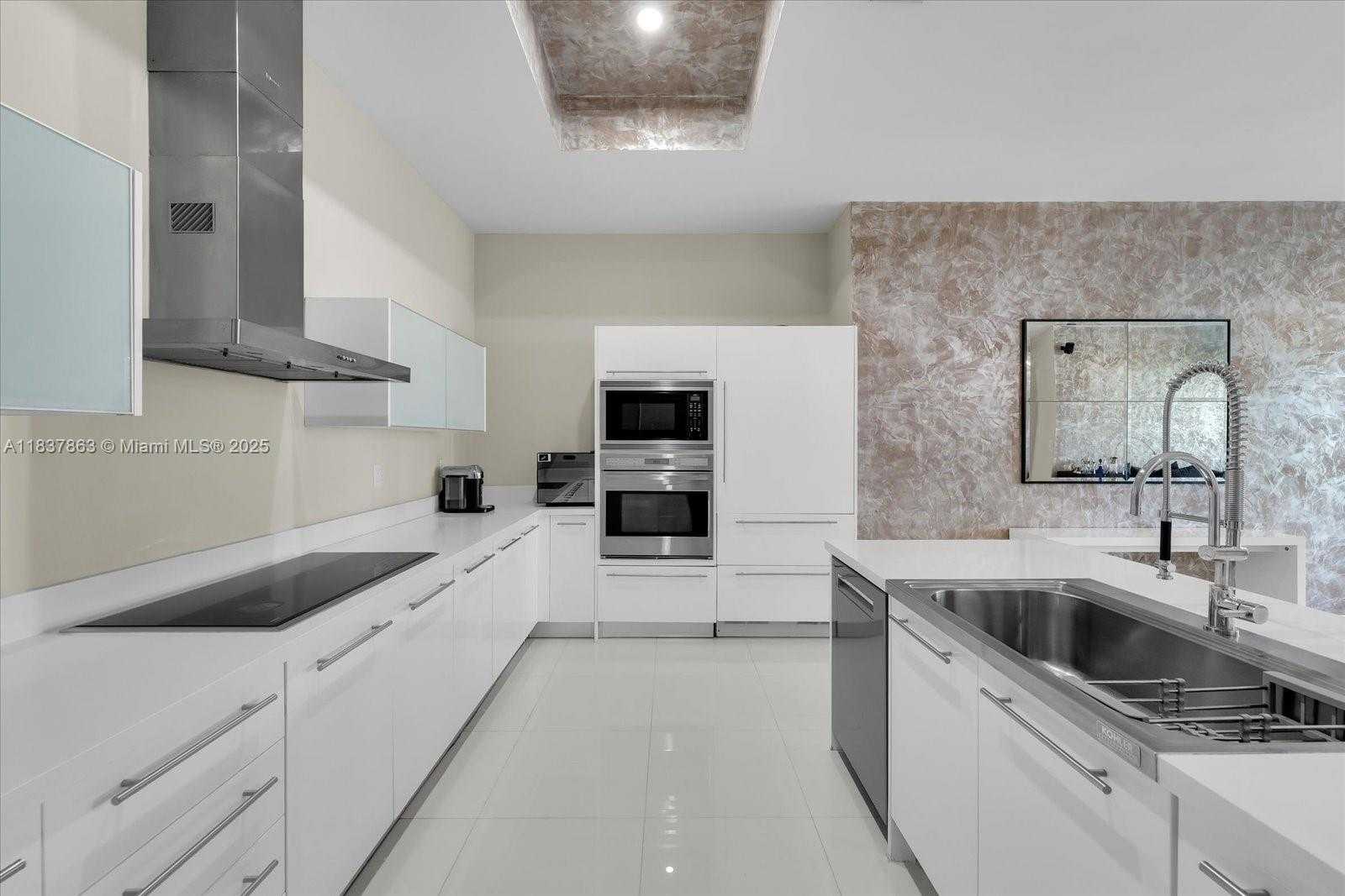 Small Image of 200 SUNNY ISLES BLVD #TH-404, Sunny Isles Beach Number 6