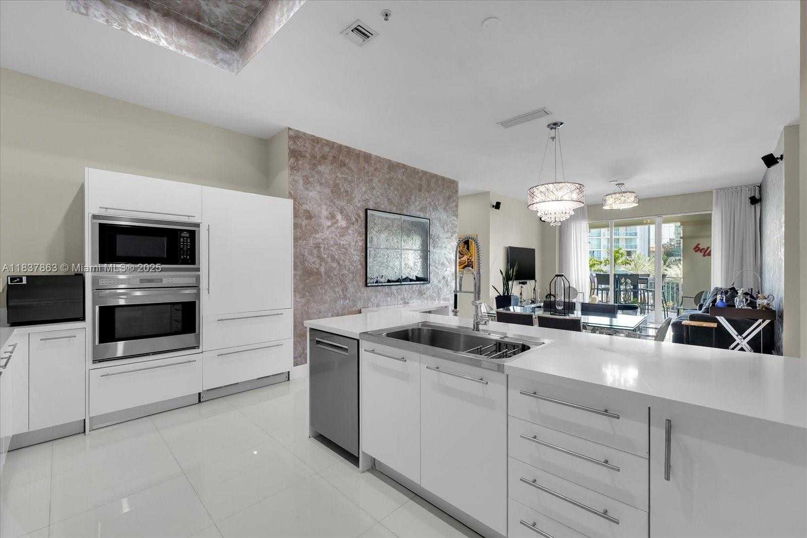Small Image of 200 SUNNY ISLES BLVD #TH-404, Sunny Isles Beach Number 7