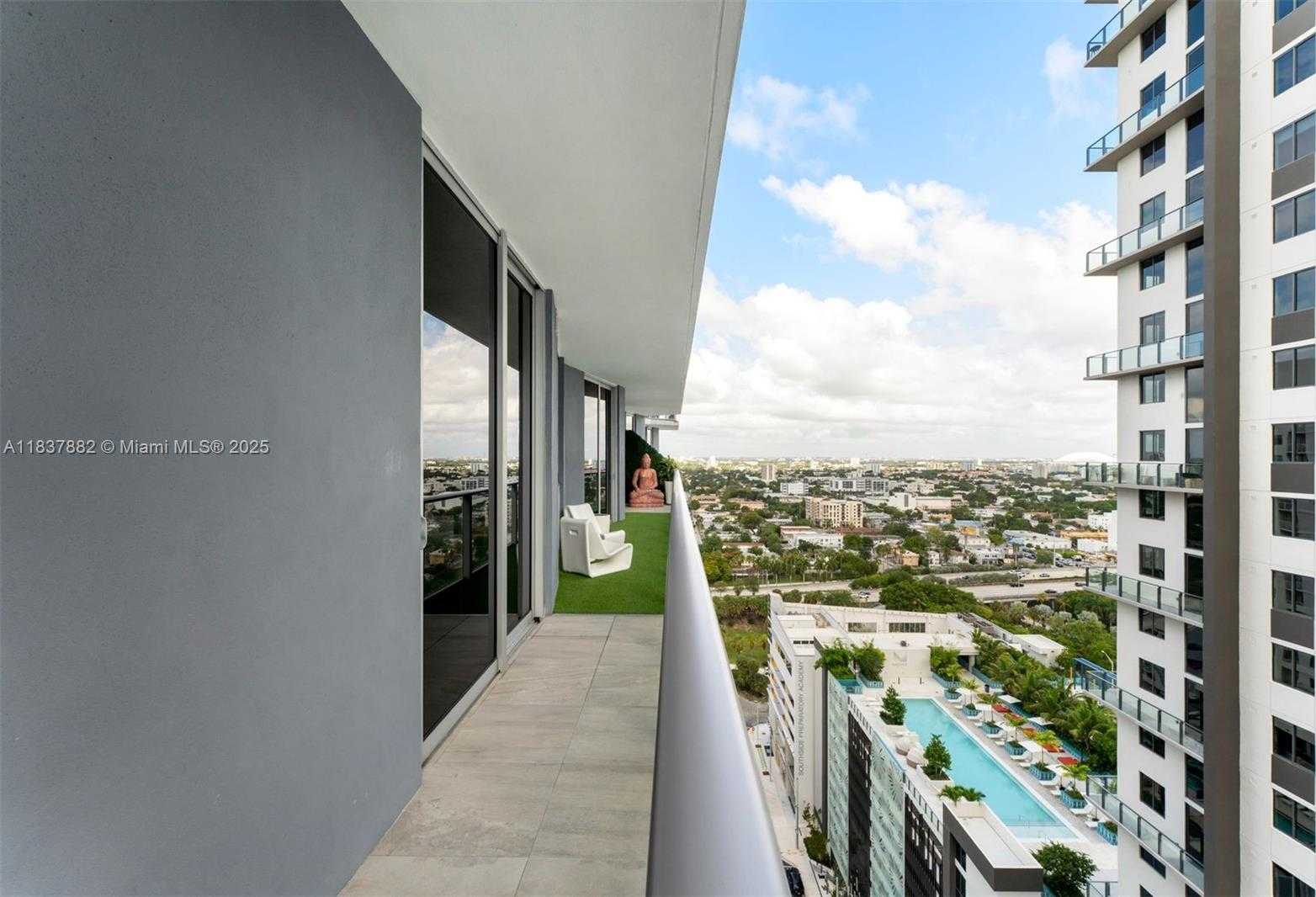 Small Image of 1010 SOUTH WEST 2ND AVE #LPH04, Miami Number 11