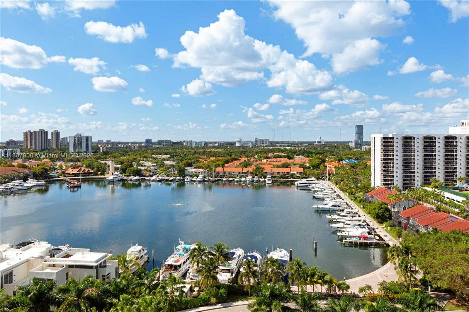 Small Image of 21055 YACHT CLUB DR #1504, Aventura Number 24